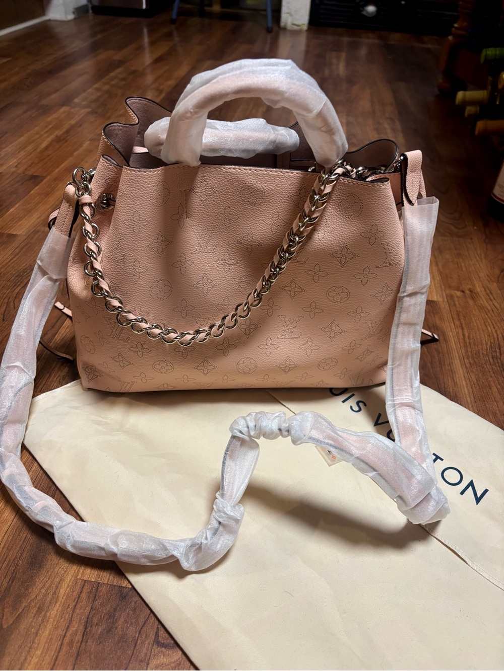 Luxury Monogram Embossed Faux Leather Tote Bag In Blush Pink w/ 2 Extra Straps